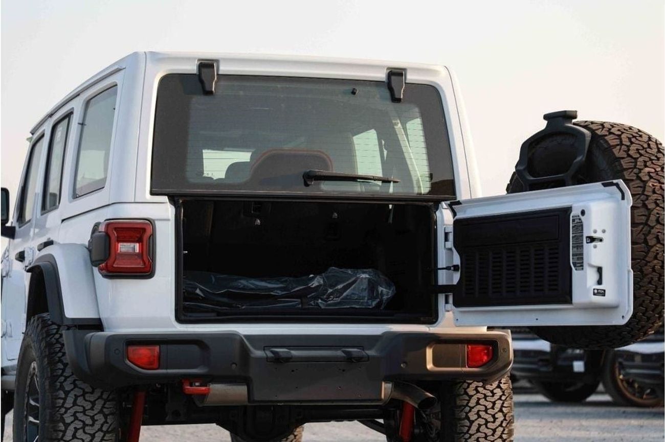 Jeep Wrangler 2024 Jeep Wrangler Rubicon Xtreme 2.0L Turbo – White inside Black & Red | Export Only