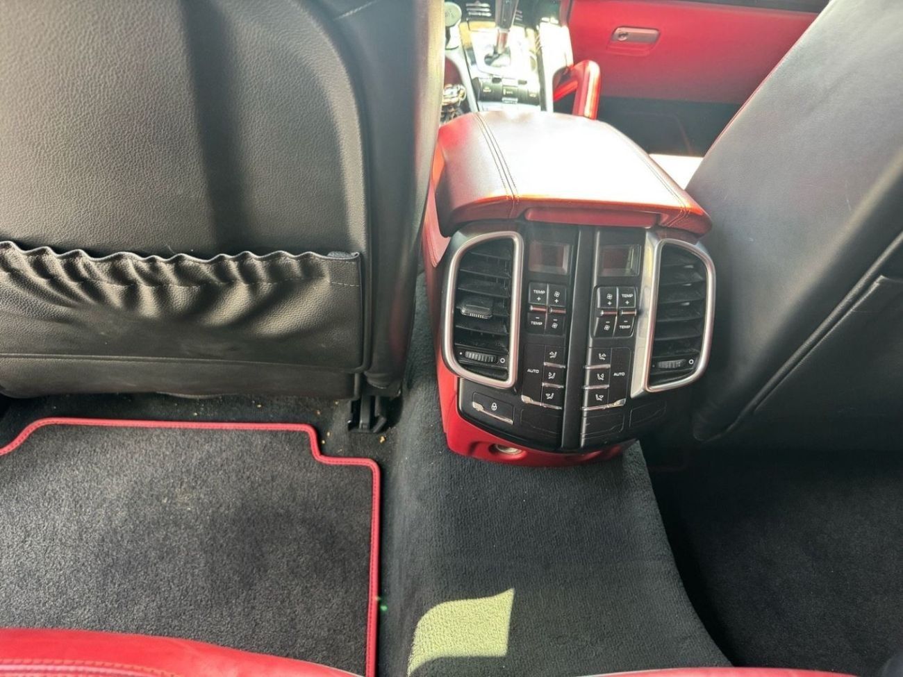 Porsche Cayenne GTS 4.8L