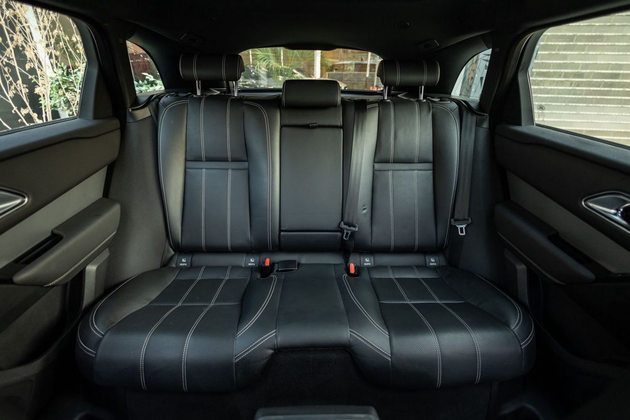Land Rover Range Rover Velar P250 R-Dynamic S 2.0L Range Rover Velar R-Dynamic S P250 2022 European Specs | Agency Warranty