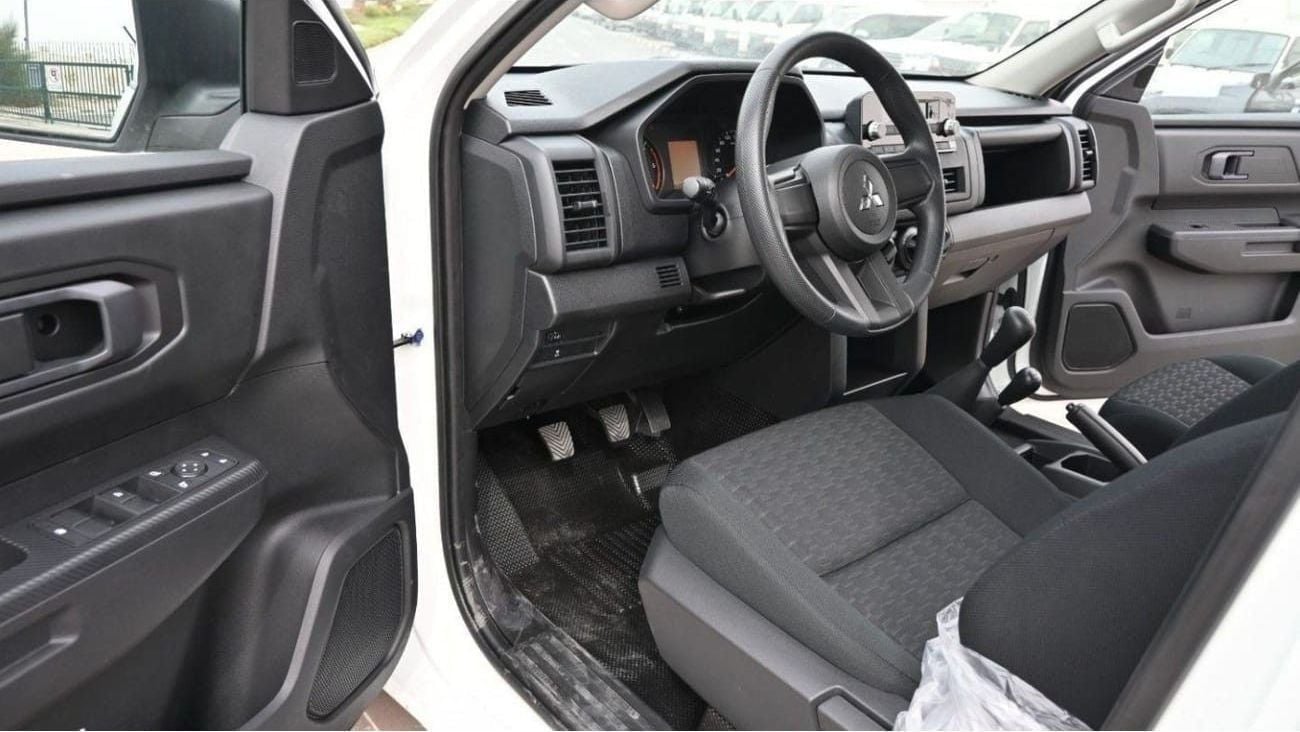 ميتسوبيشي L200 GL Toyota Hilux Single Cab 2.4L Manual 2025
