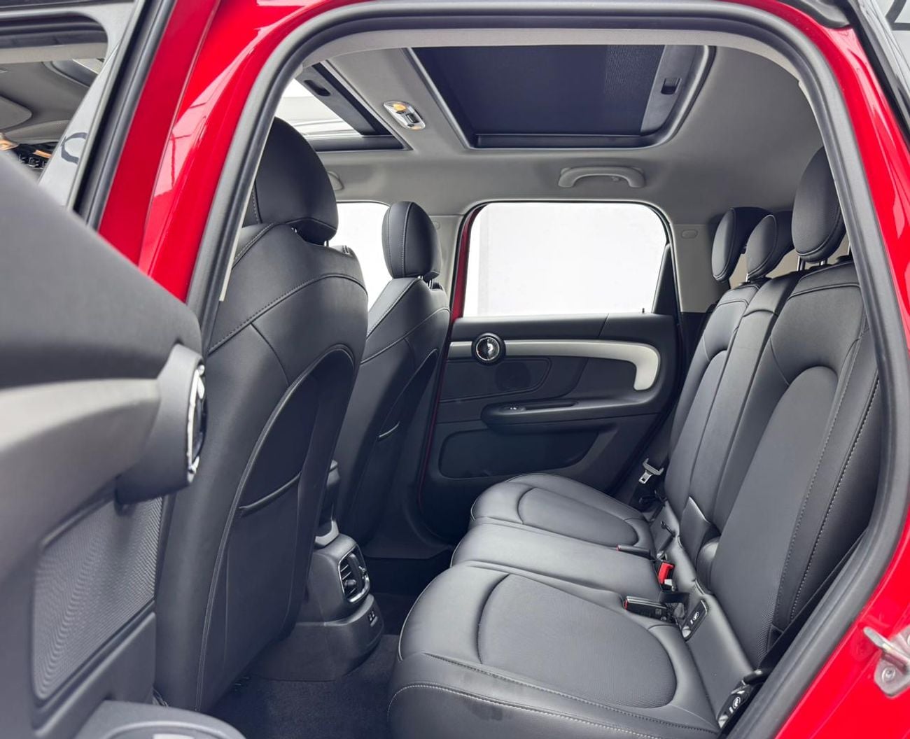 Mini Countryman 2023 MINI Cooper Countryman, 2026 MINI Warranty + Service Pack, Full MINI Service History, GCC