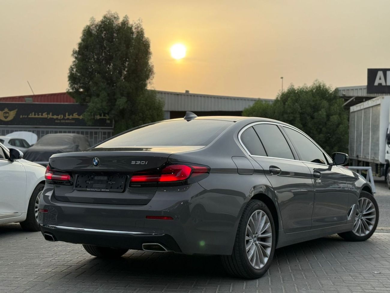 بي أم دبليو 530i Luxury 2.0L