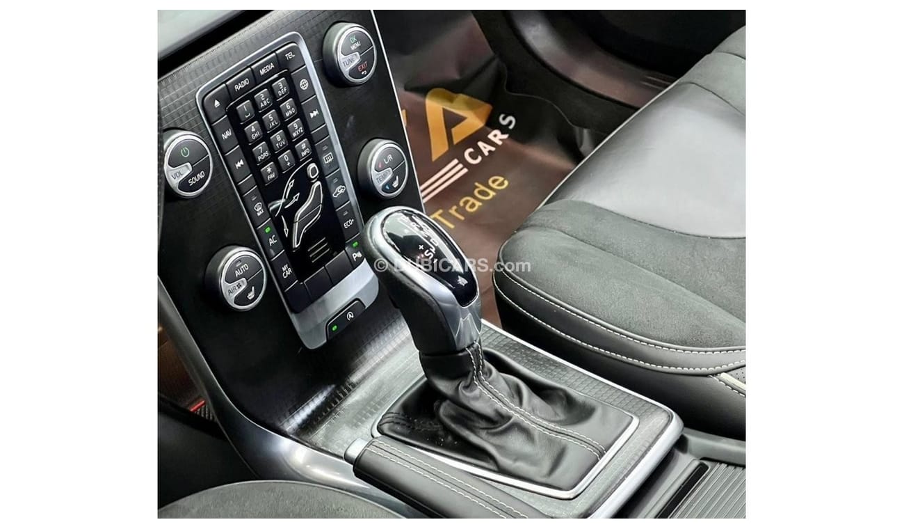 Volvo V40 R Design R Design R Design 2019 Volvo V 40 R-Design, Full Service History-Warranty-GCC.