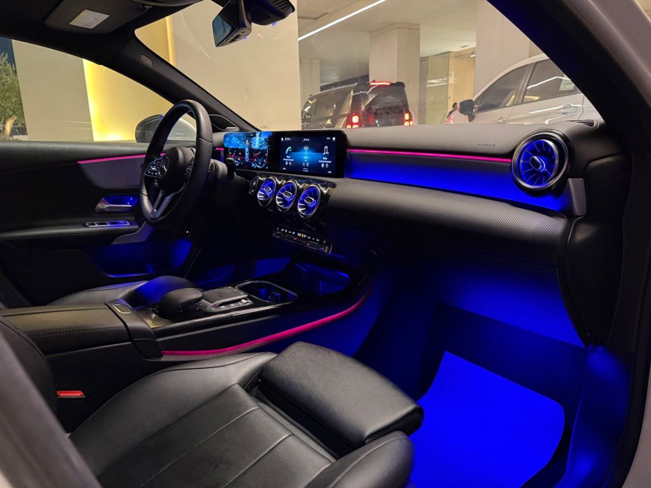 مرسيدس بنز A 220