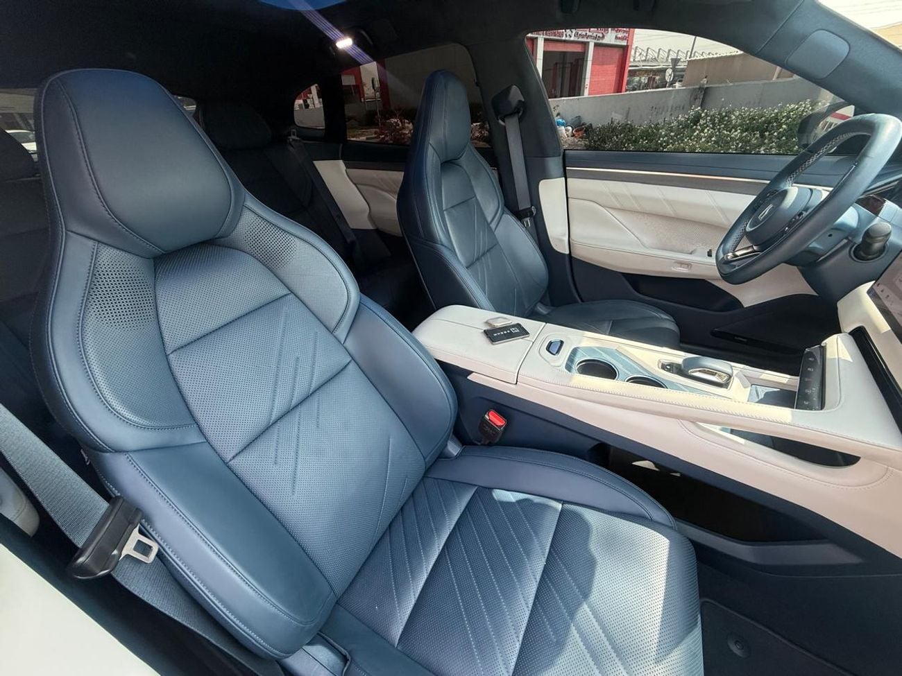 Zeekr 001 NEW ARRIVAL ZEEKR 001 2024 TOP OF RANGE UNDER WARRANTY