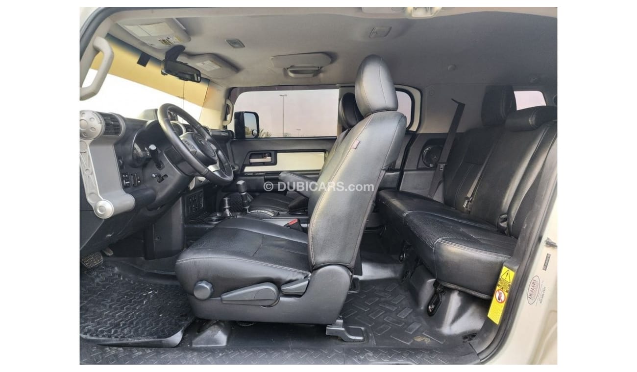 تويوتا إف جي كروزر GXR