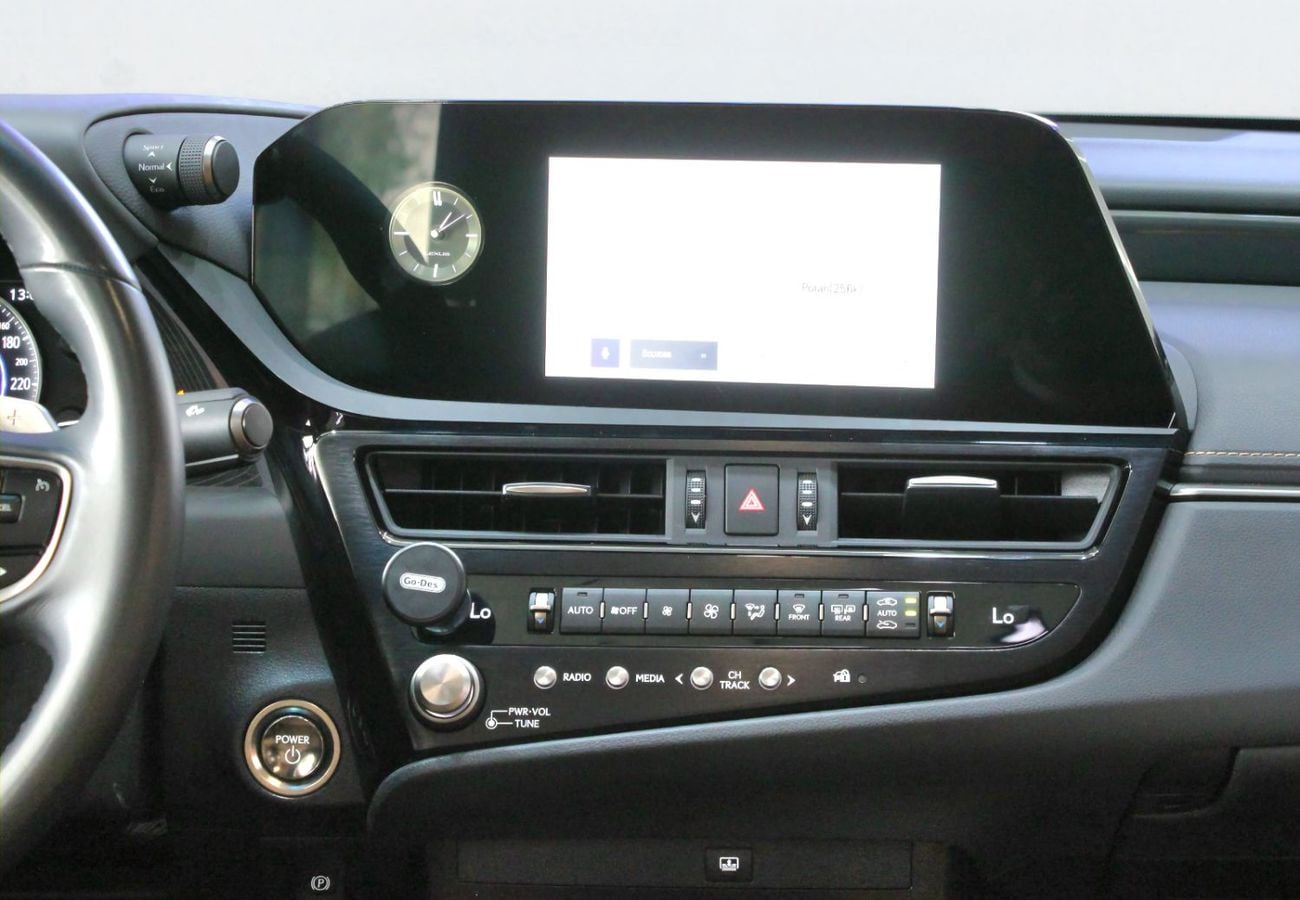 لكزس ES300h GCC // NO ACCIDENTS NO PAINT