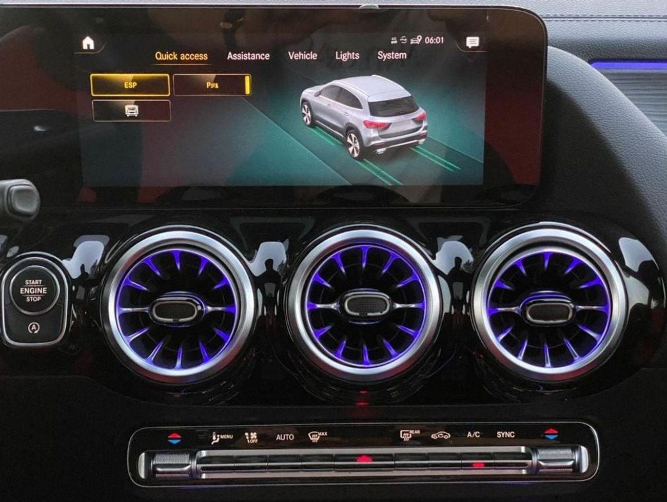 Mercedes-Benz GLA 200 Premium 1.4L