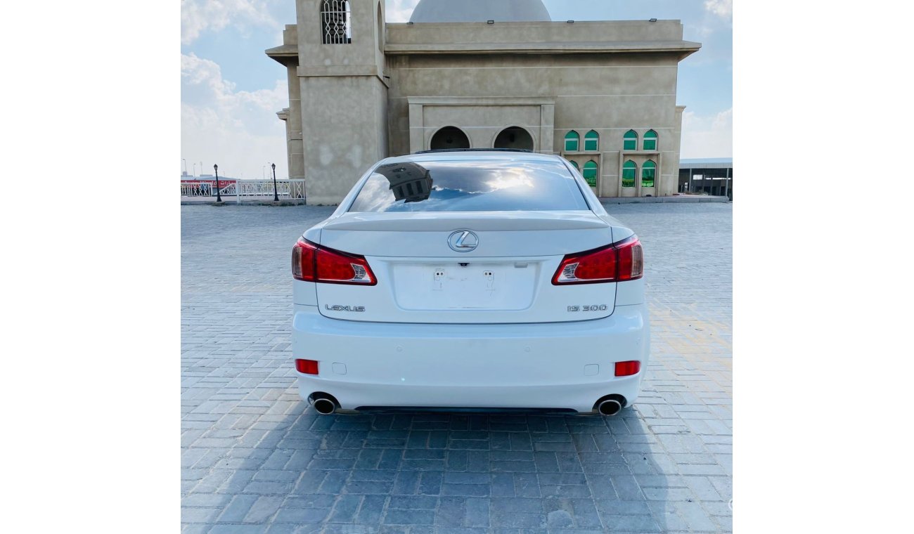 Lexus IS300 Good condition car GCC