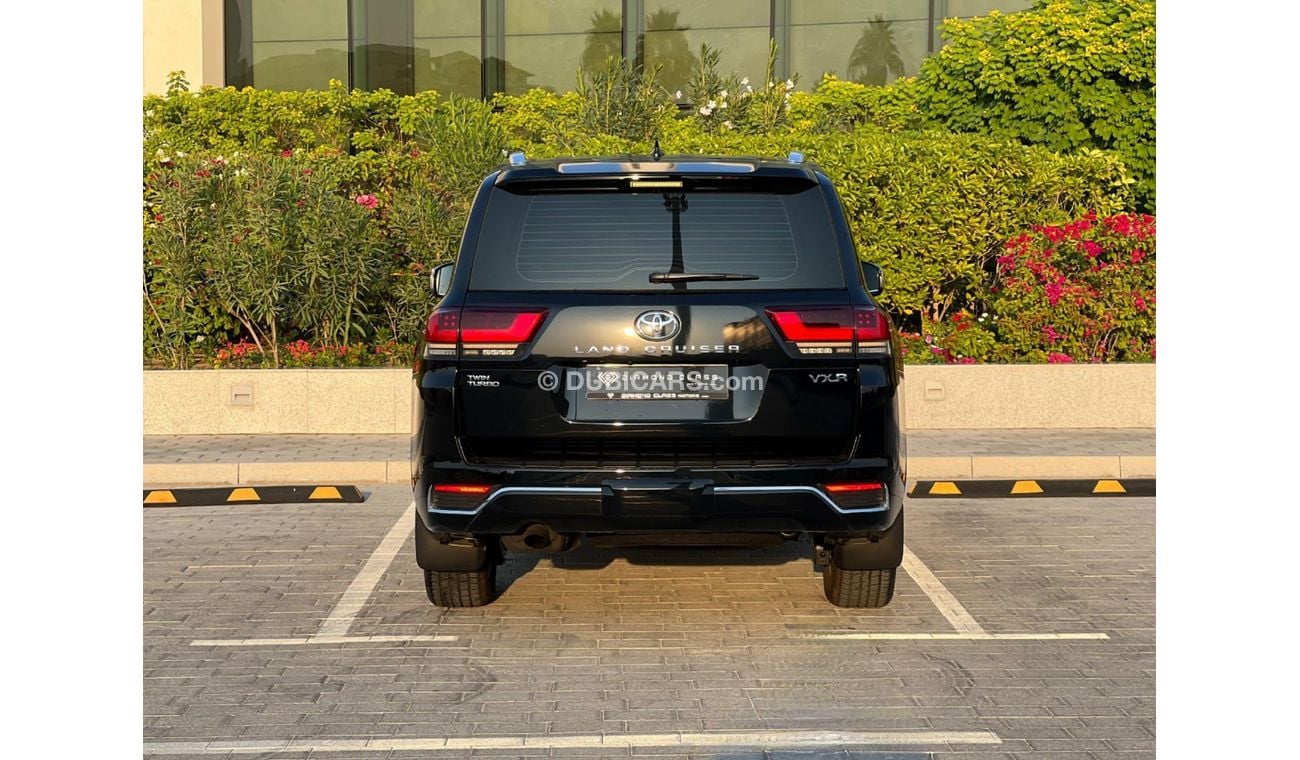 Toyota Land Cruiser Toyota Land Cruiser  3.5T -VXR Full option  GCC 2023 13,900 KM 349,000 AED Alfuttaim Warranty  Servi