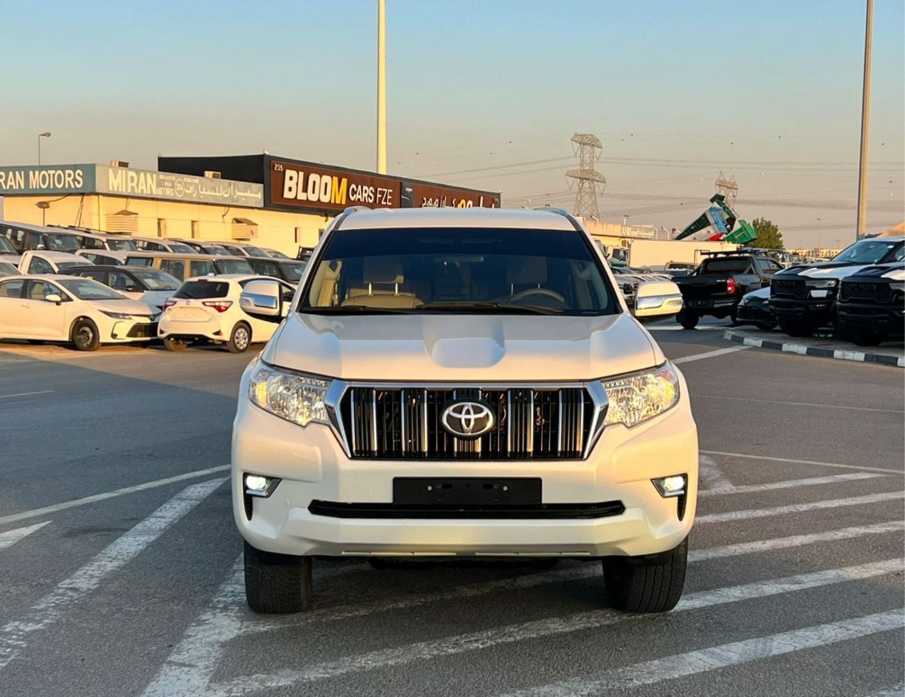 Toyota Prado 2019 Toyota Prado TXL 4.0L V6 Full Options - AWD 4x4  GCC- Electric Seat - Rear CAM & Sensors - Cool