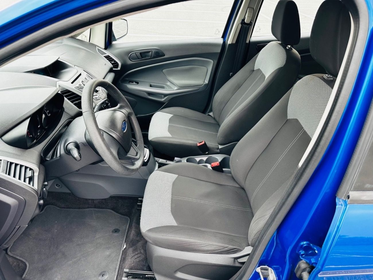 Ford EcoSport MODEL 2016 GCC CAR PERFECT CONDITION INSIDE AND OUTSIDE