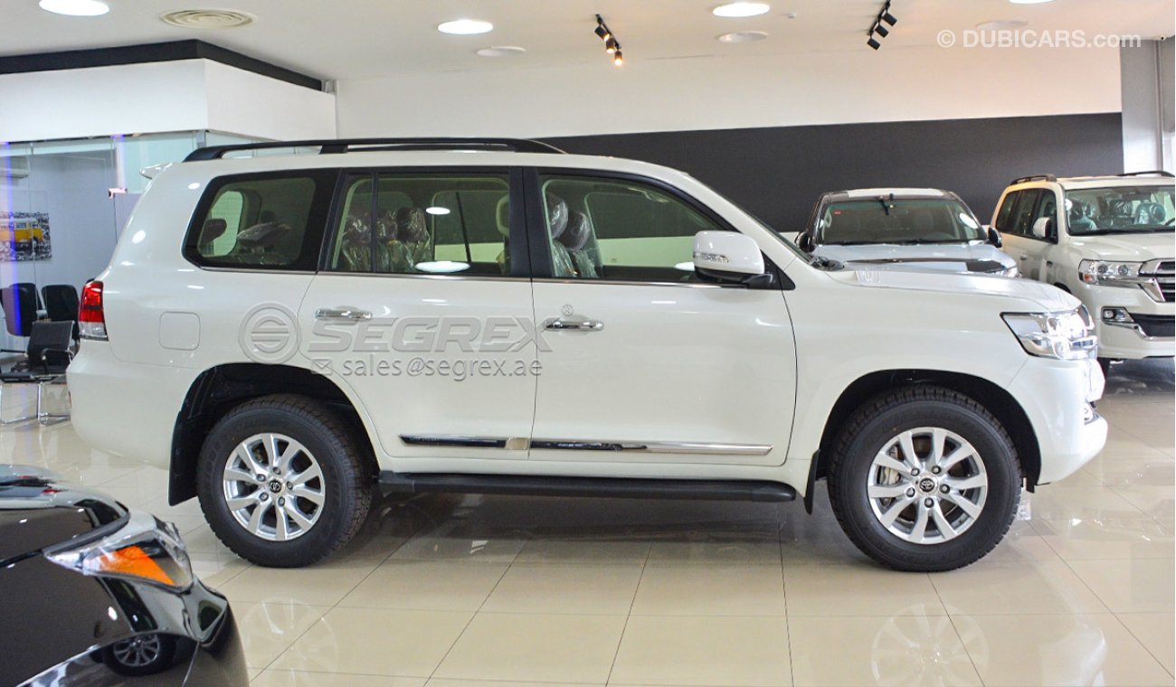 Toyota Land Cruiser 4.5L Turbo Diesel con Asientos de Cuero, Visión 360°, Pantallas Traseras y Techo Solar T/A 2020