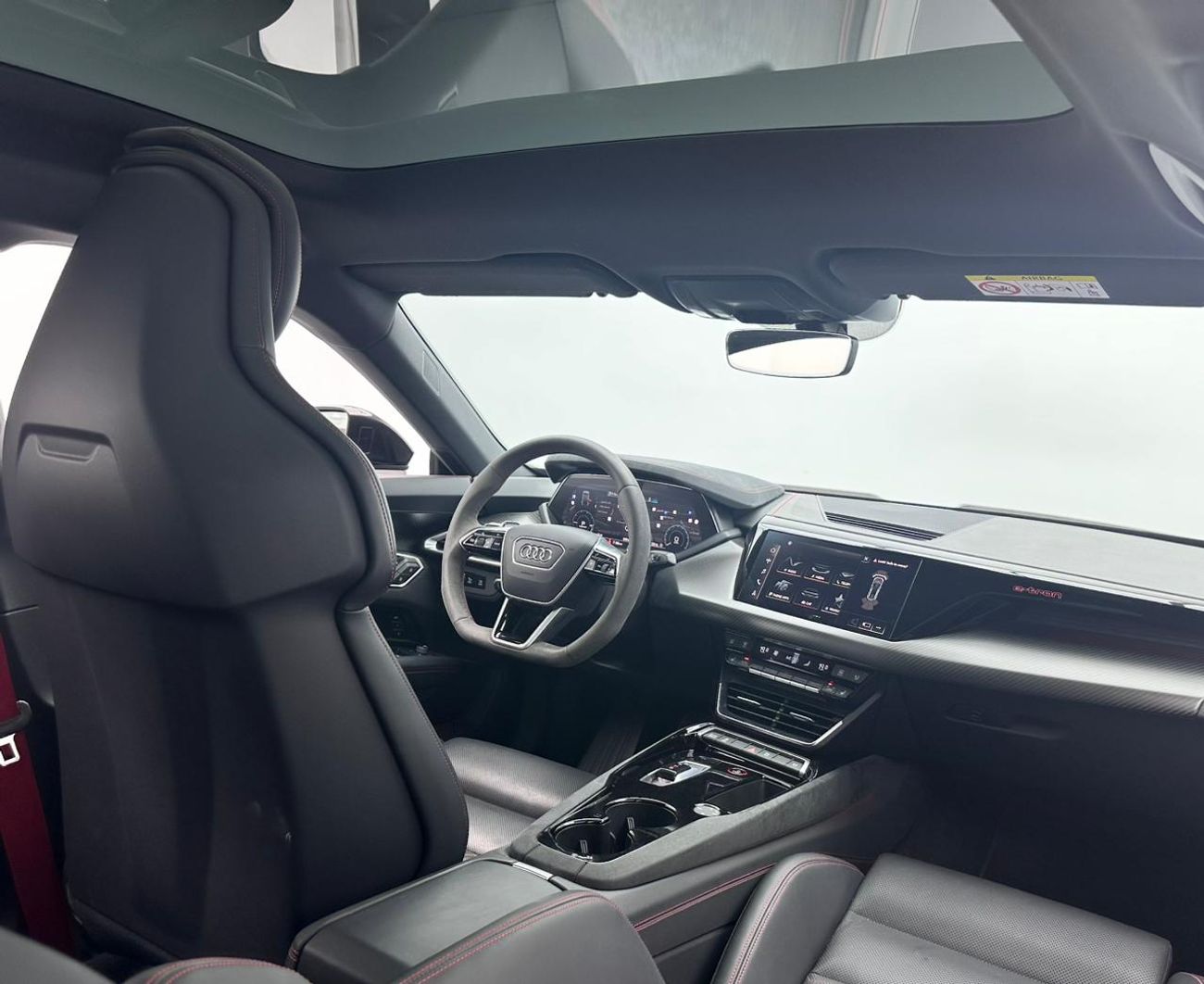 أودي إي ترون جي تي 2022 Audi E-Tron GT, 2027 Audi Warranty + Service Contract, Audi Full Service History, GCC