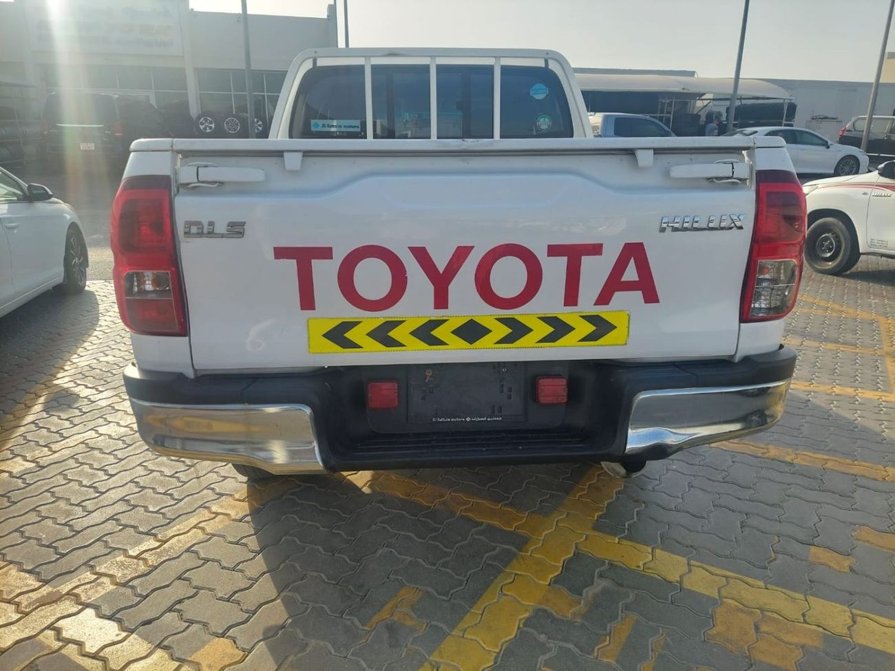 Toyota Hilux DC 4WD 2.4L DIESEL MANUAL TRANSMISSION