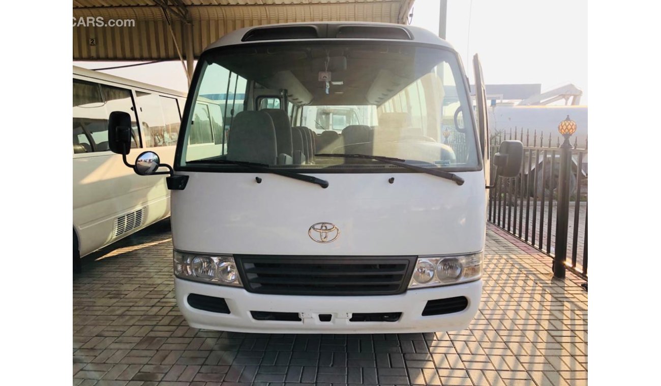 Toyota Coaster 30 SEATER----4.2L-DIESEL------MANUAL-----PERFEITA CONDIÇÃO------(ESPECIALMENTE Para ANGOLA