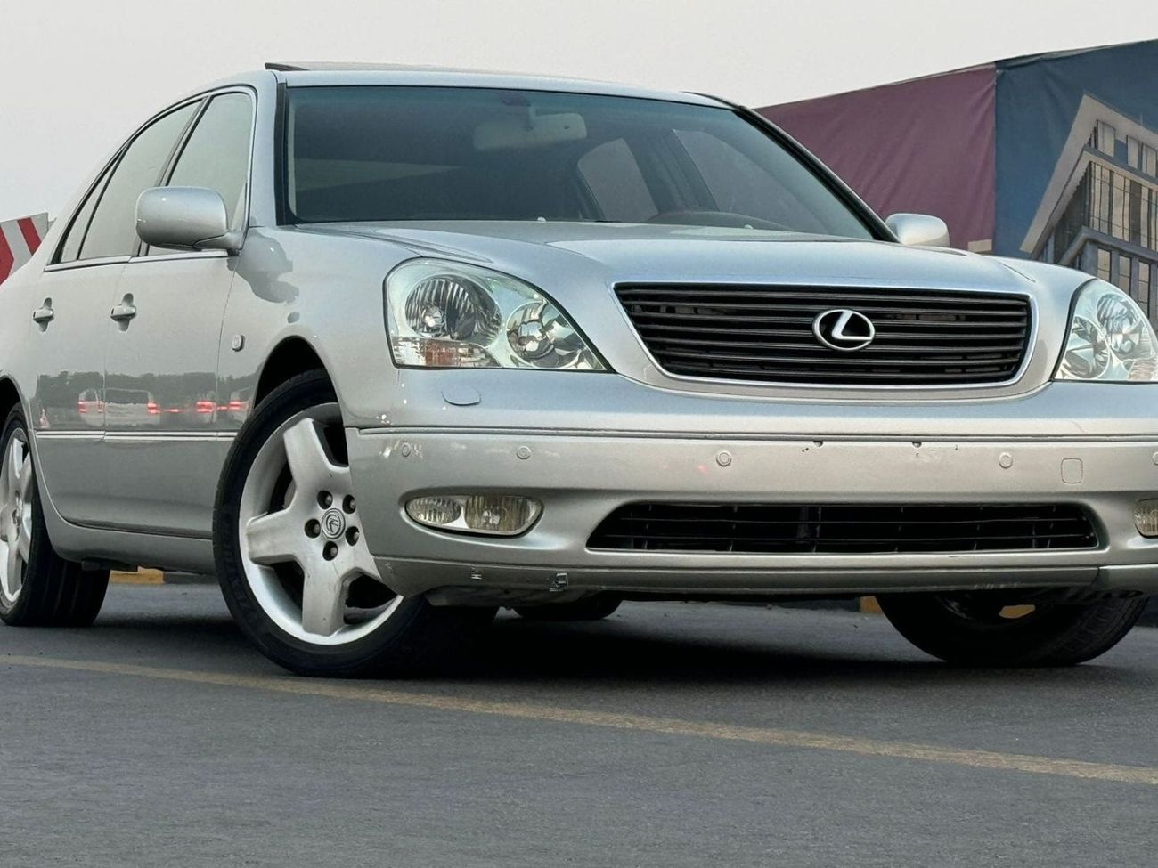 Lexus LS 430 In excellent condition and requires no expenses