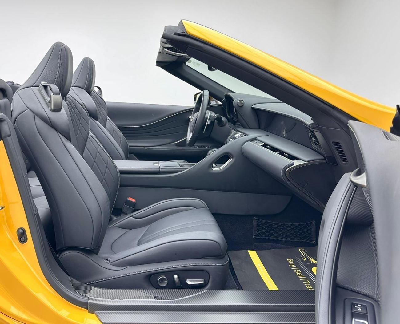 لكزس LC500 كابريوليه 2021 Lexus LC500 Carbon Cabriolet, 1 Year Warranty Unlimited KM, Excellent Condition