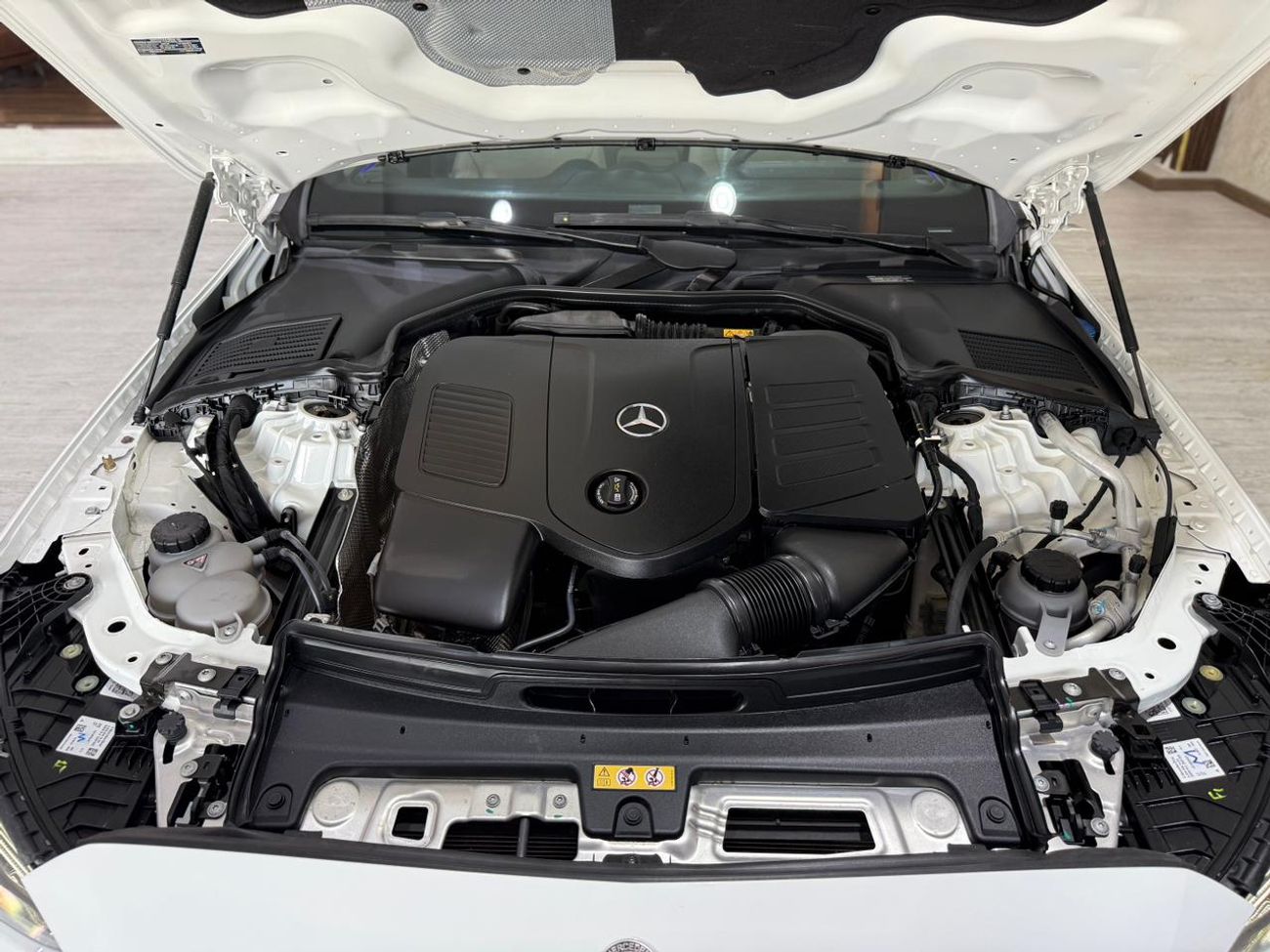 Mercedes-Benz C 300 MERCEDES C300 4MATIC II 2023 II FULL LOADED