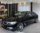 بي أم دبليو 520i EXCLUSIVE LUXURY ELITE BLACK 520i || TOP RANGE || GCC || SCREENS || LIKE