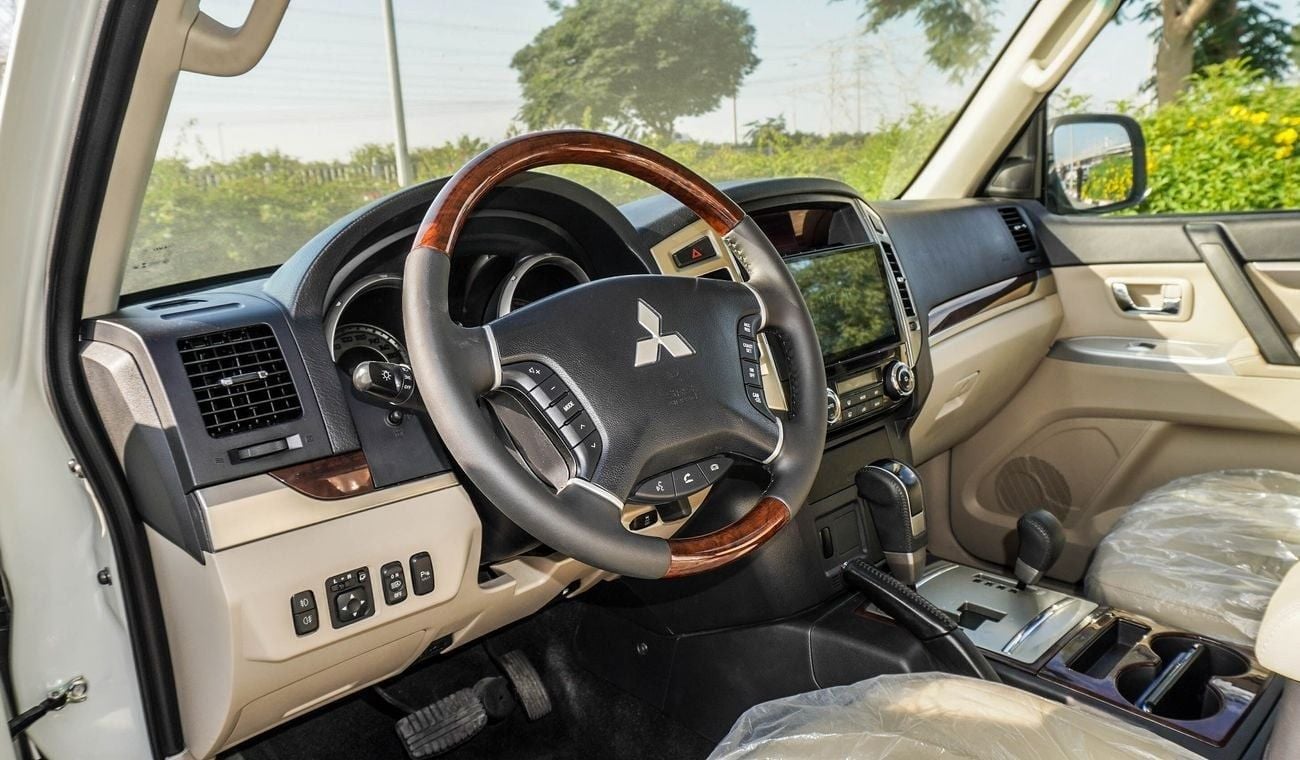 Mitsubishi Pajero GLS V6