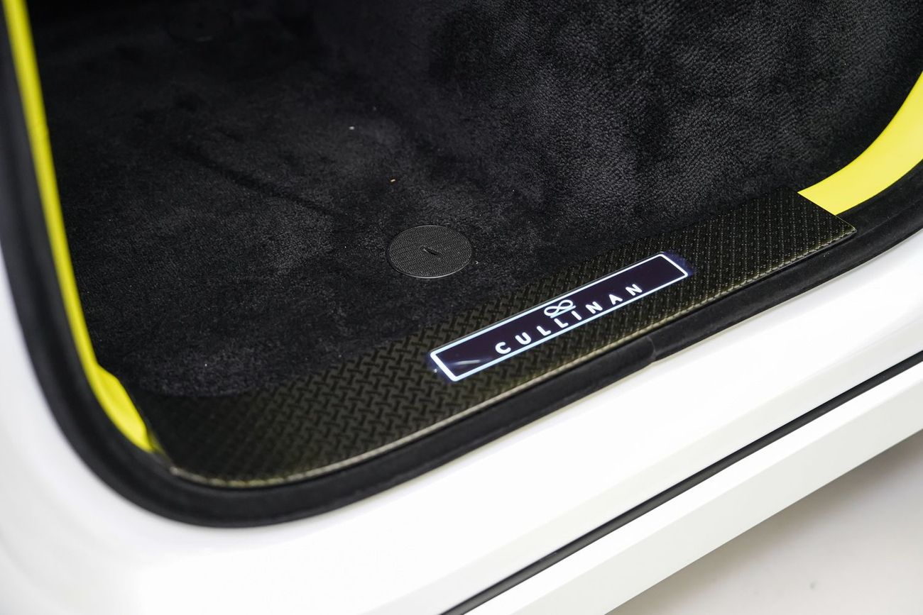 Rolls-Royce Cullinan BLACK BADGE DUALITY SEATS