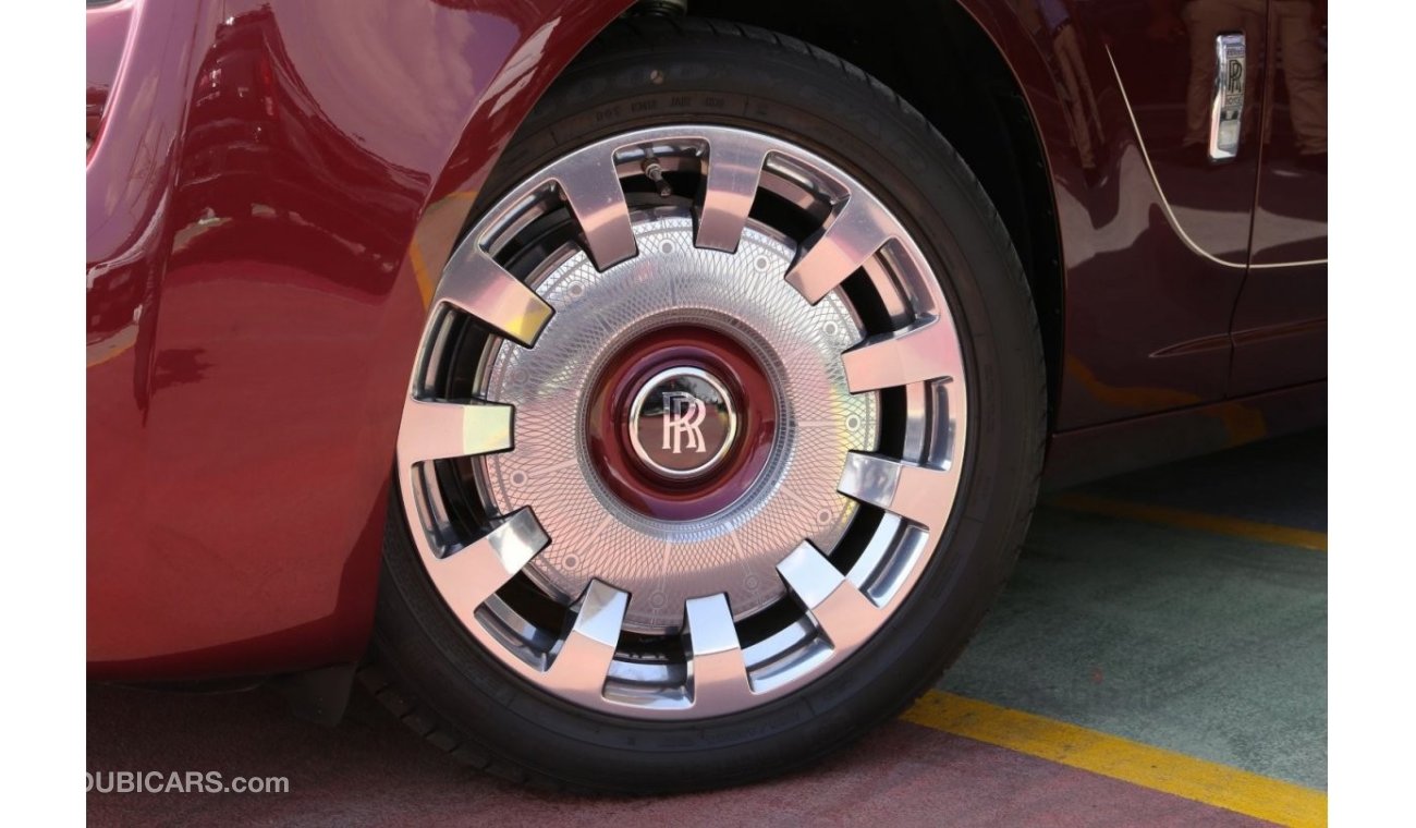 Rolls-Royce Ghost 6.0L V12 Extended Wheelbase Zero Km | Bespoke Design One of One | Special Scala Red Color Edition