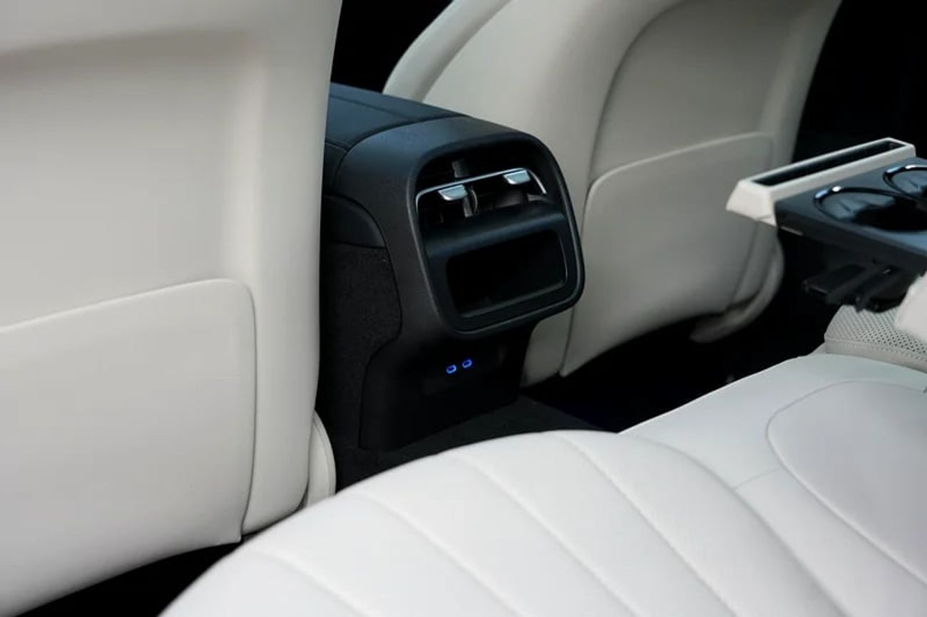 مرسيدس بنز E 200 كوبيه Summer Offer | E 200 | GCC 0km | Agency Warranty | AMG Sports Package