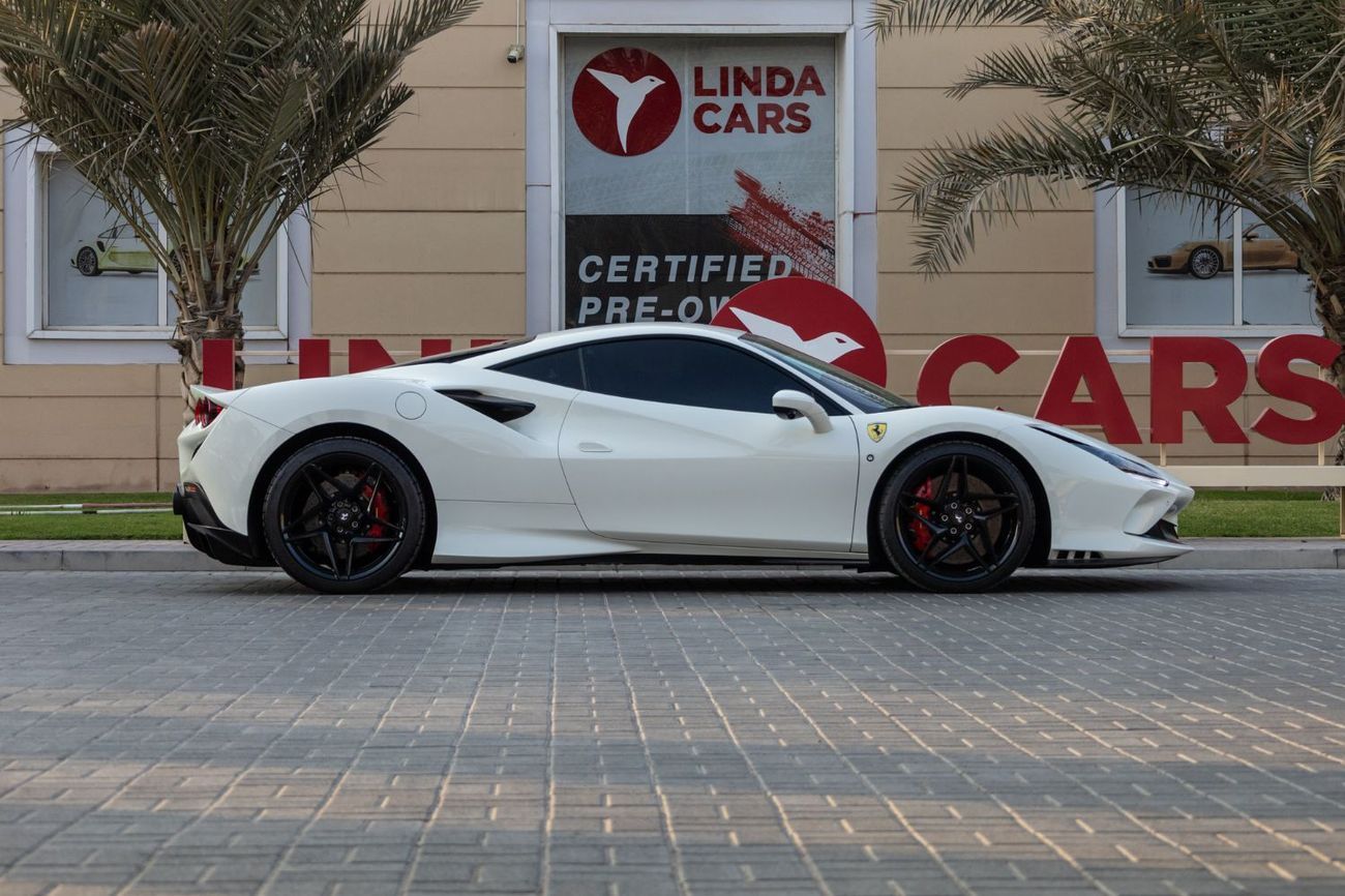 فيراري F8 تريبوتو 3.9T V8