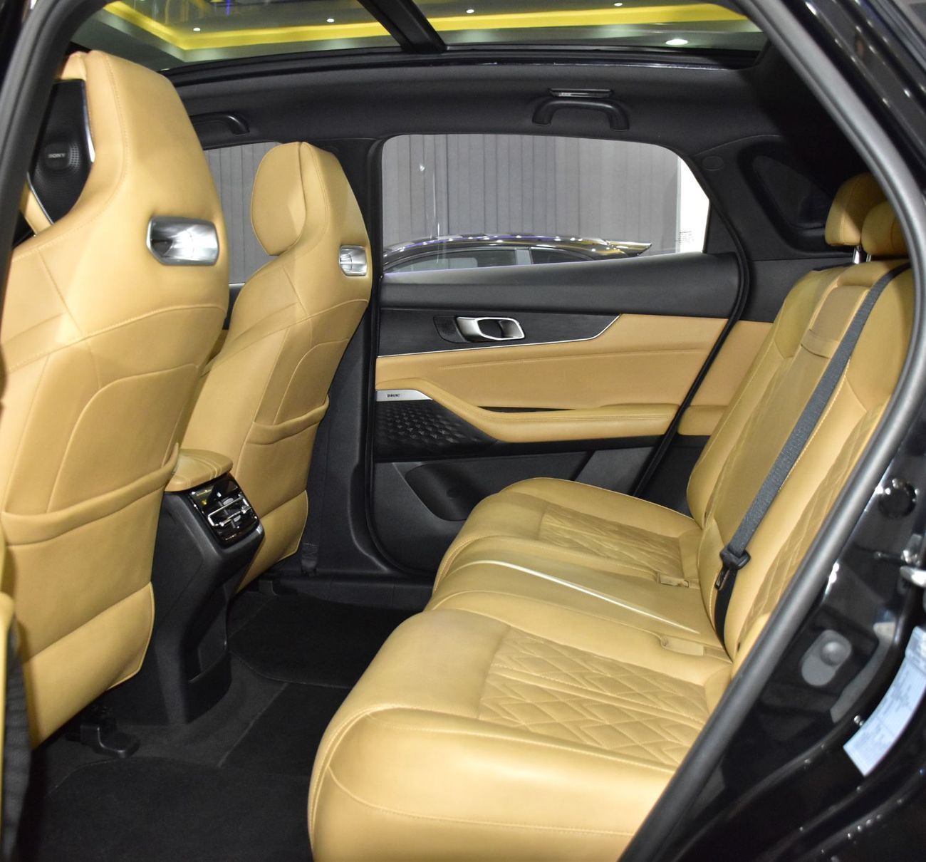 تشنجان يوني ك EXCELLENT DEAL for our Changan UNI-K AWD ( 2023 Model ) in Black Color GCC Specs