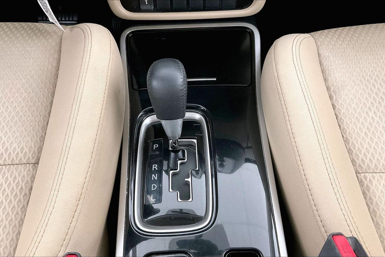 Mitsubishi Outlander GLX Midline| 1 year free warranty | Exclusive Eid offer