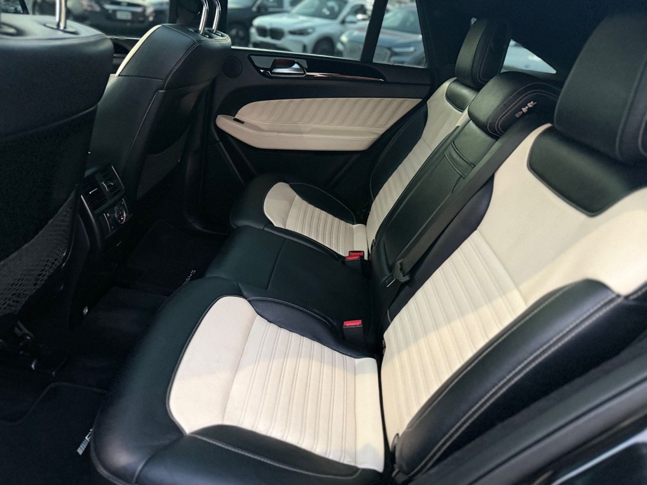 Mercedes-Benz GLE 43 AMG Mercedes Benz GLE 43 AMG Coupe 3.0L