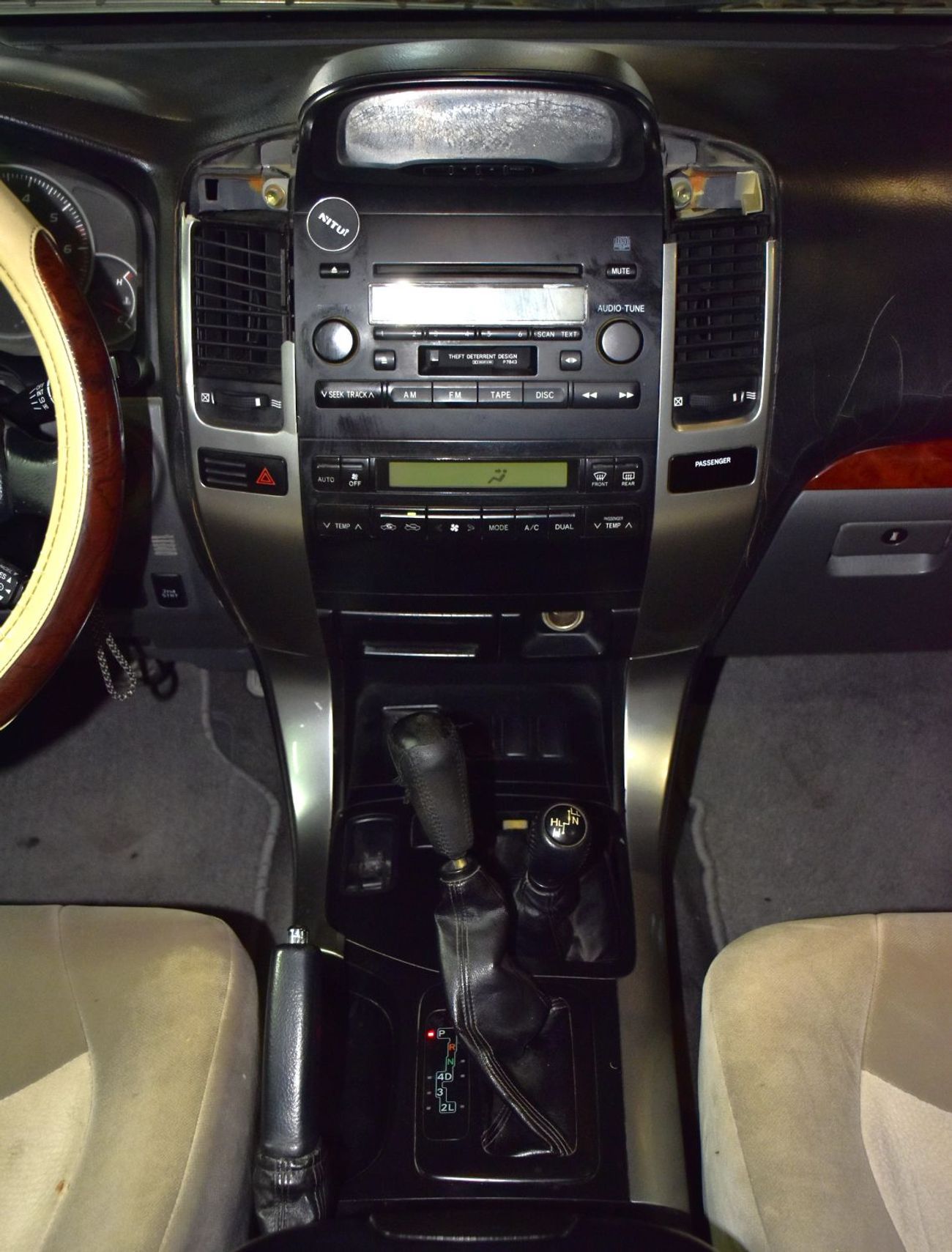 تويوتا برادو Toyota Prado VX ( 2005 Model ) in Silver Color GCC Specs