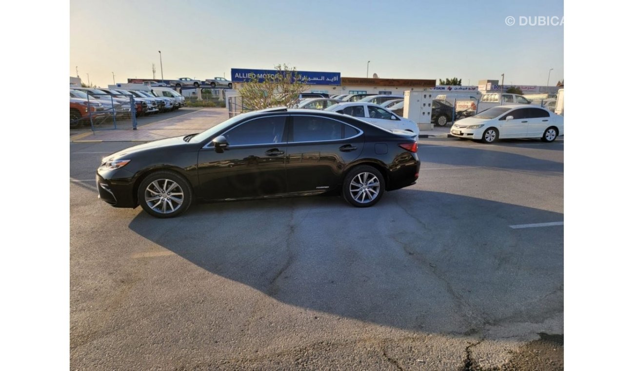 Lexus ES 300 LEXUS ES300H FULL OPTION CLEAN CAR