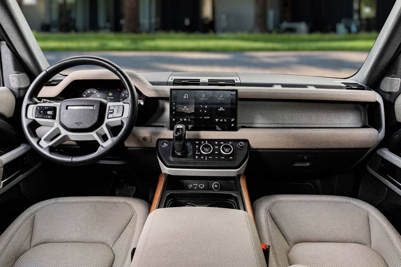 لاند روفر Defender 130 Landrover Defender P400 130 | 4,309 P.M | 0% Downpayment | Agency Warranty!
