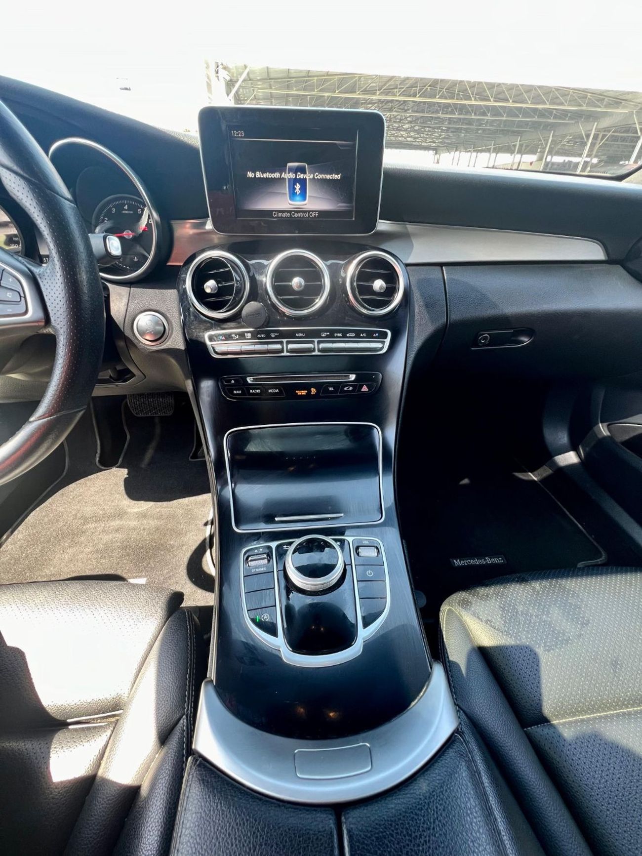 Mercedes-Benz C 300 AMG Pack 2.0L warranty one year bank financie available