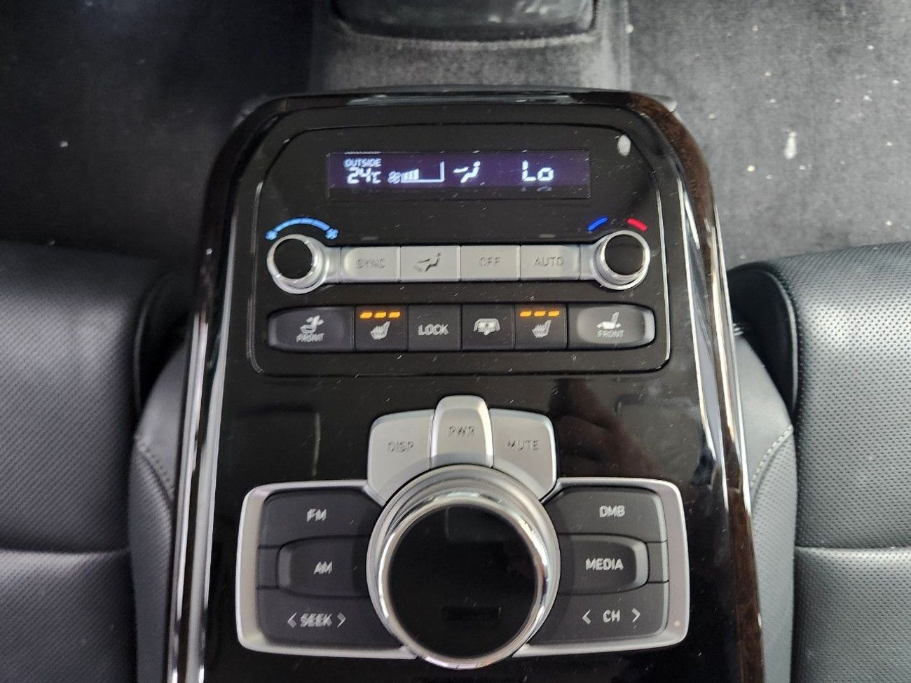 جينيسس G90 Platinum 3.8L RWD