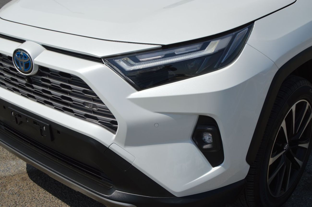 Toyota RAV4 2.5L Hybrid/ Petrol Full option