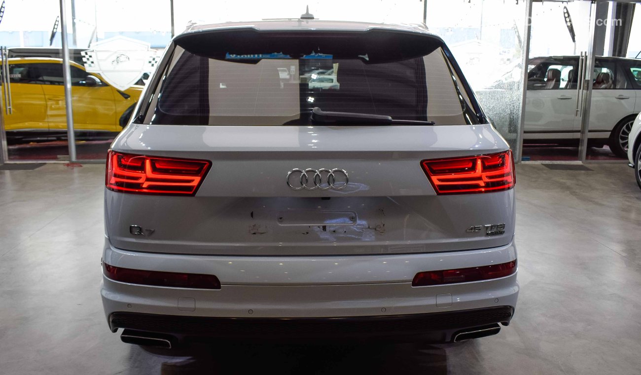 أودي Q7 45 TFSI Quattro