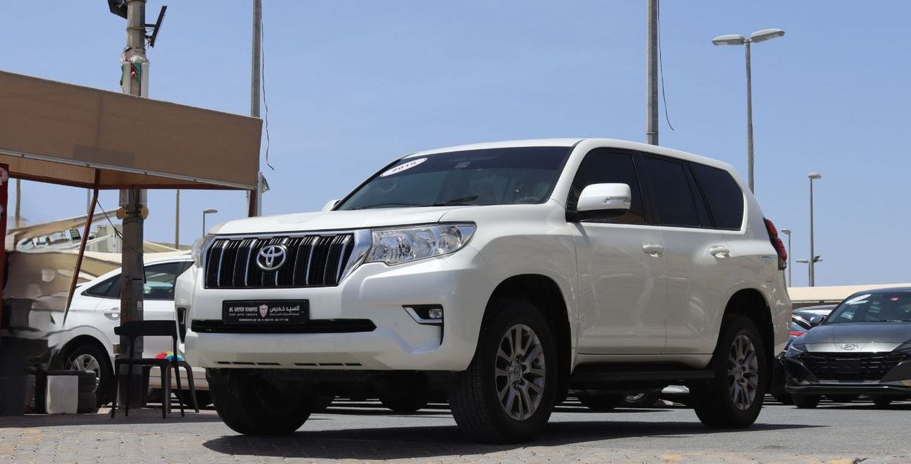 Toyota Prado EXR 4.0L 4WD Toyota Prado - 2019 - GCC - 4.0L - 6 (V )- 7 Seats - 4*4 - Excellent Condition Inside a