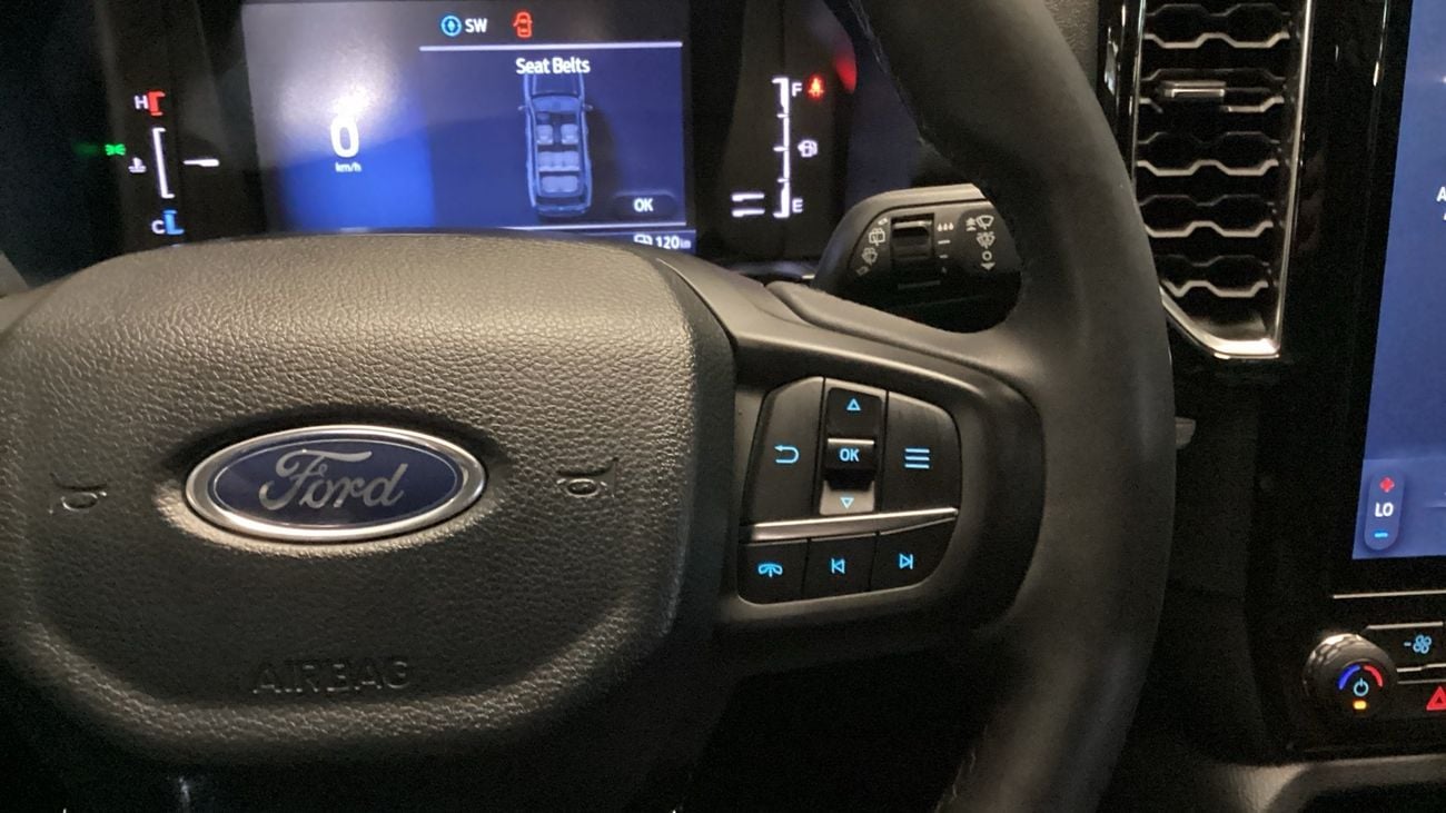 Ford Everest 2.3 XLT 4WD AUTO LTHR OFF ROAD 18 ALW | Guaranteed Warranty | 0 Down Payment
