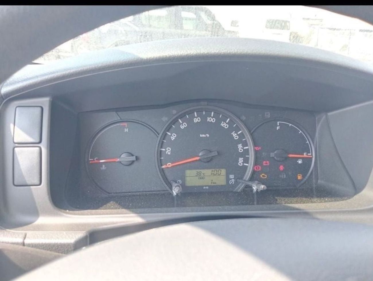 تويوتا هاياس TOYOTA HIACE HIGH ROOF DIESEL 2.5L