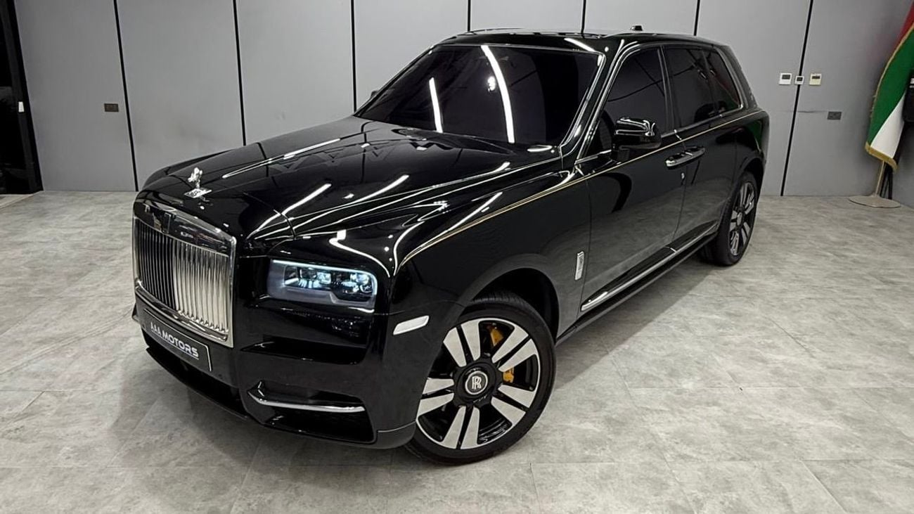 Rolls-Royce Cullinan Silver badge