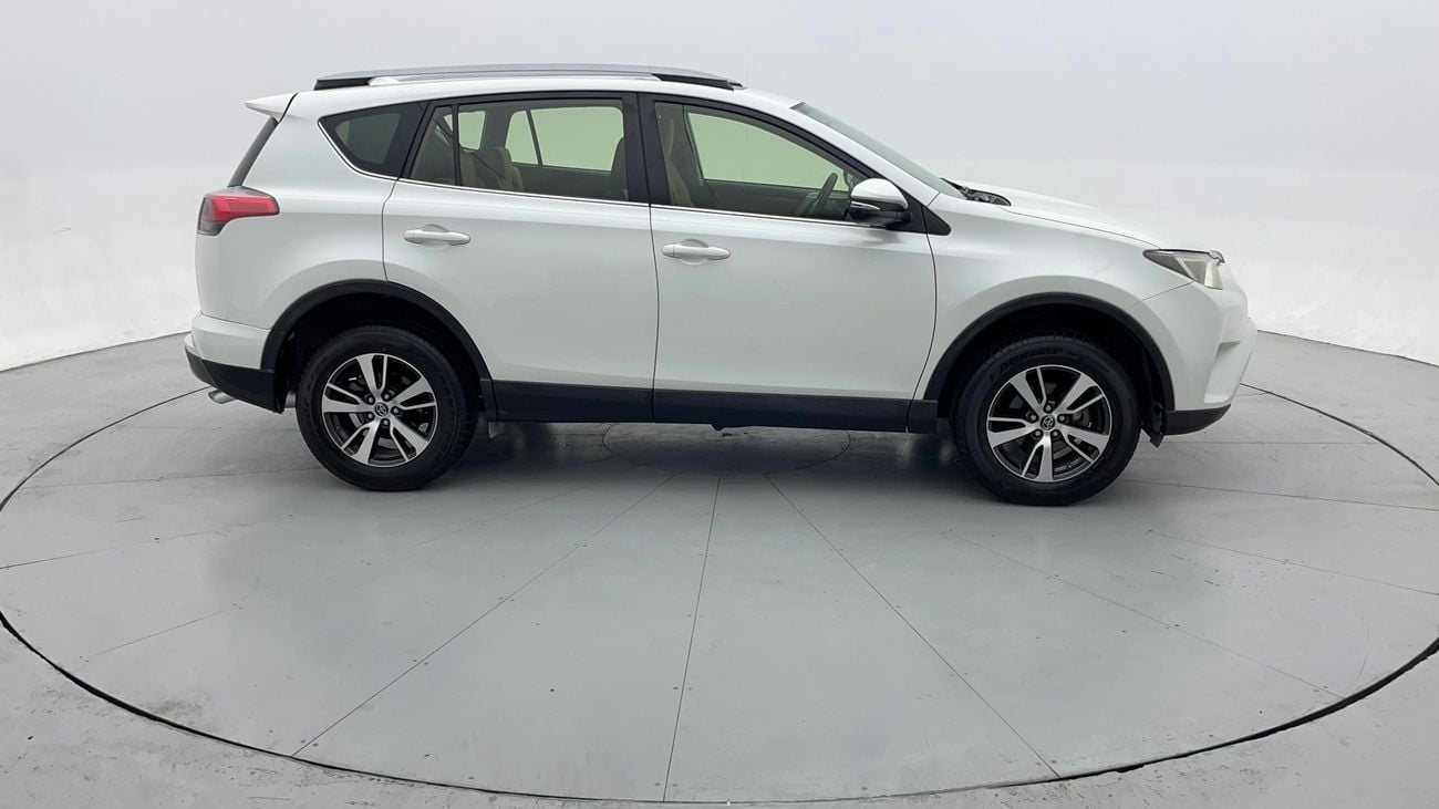 تويوتا راف ٤ GXR 2.5 | بدون دفعة مقدمة | اختبار قيادة مجاني للمنزل