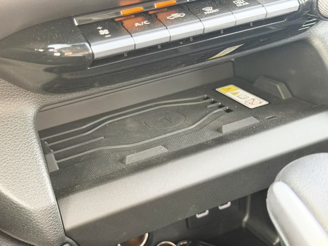 Suzuki Across SUZUKI ACROSS HYBRID 4WD 2026
