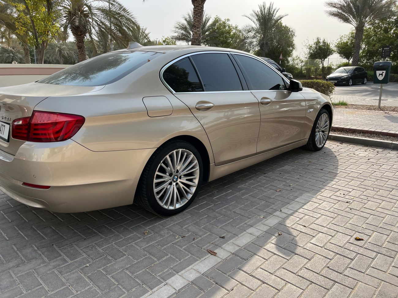 BMW 528i