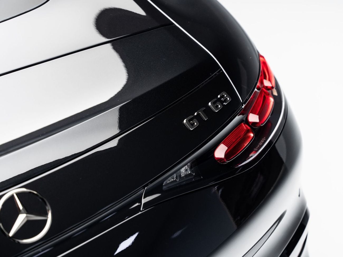 مرسيدس بنز أي أم جي جي تي 63 4 Matic+ (2 Door) 2025 Mercedes GT63 4-Matic, 4.0L V8, AWD, 577bhp, 9 Speed Automatic