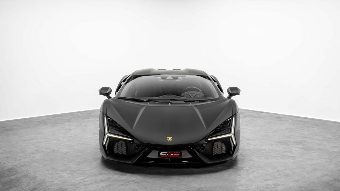 لامبورغيني ريفويلتو - 2025 - GCC Specs - Under 5-Year Warranty and Service Contract