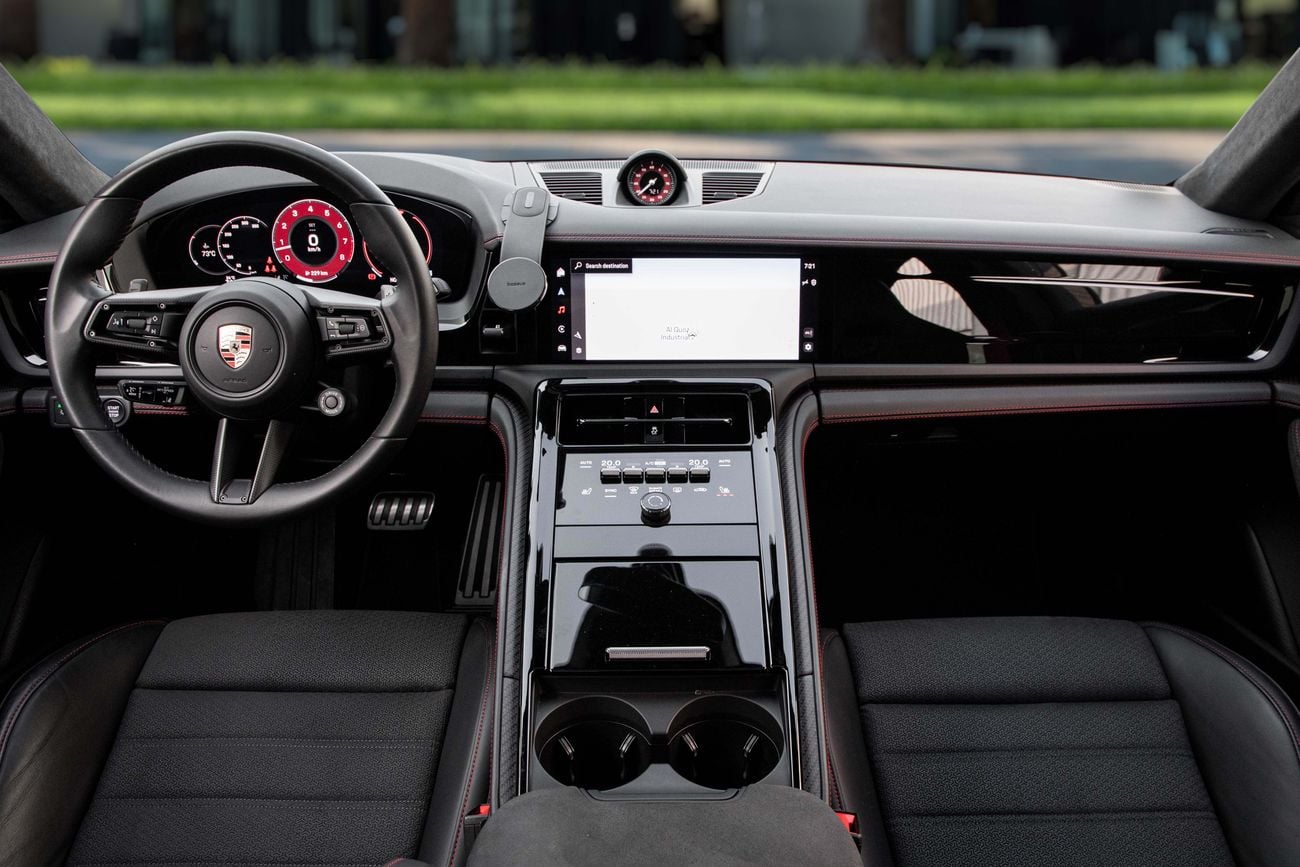 بورش باناميرا Panamera GTS | 9,205 P.M | 0% Downpayment | Excellent Condition! | Ramadan Offer!