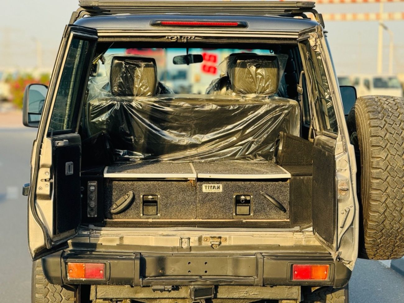 تويوتا لاند كروزر 70 Toyota Land Cruiser hardtop 5 door